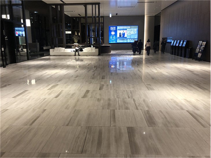 Drevený biely mramor