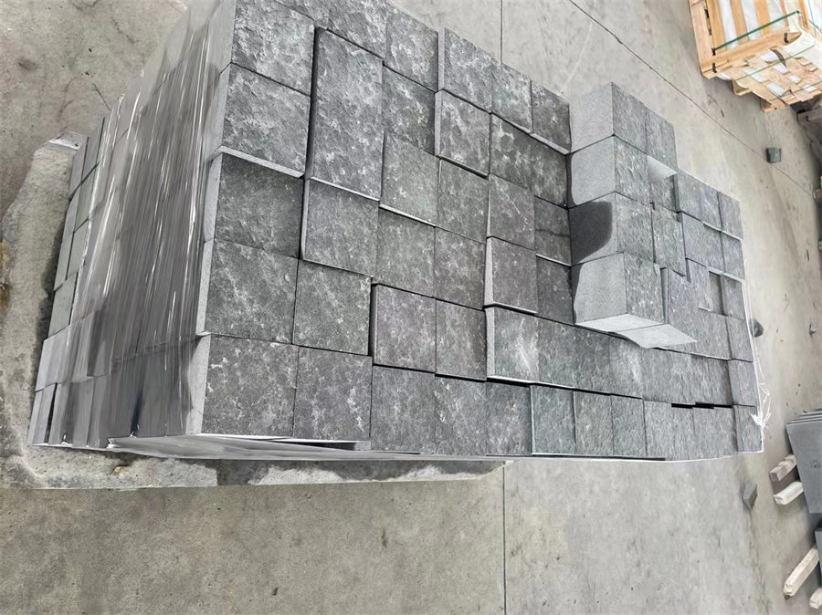 flamed basalt stone cubes flamed basalt stone cubes